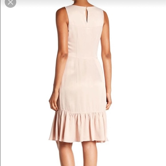 Blush pink dress - Picture 2 of 7